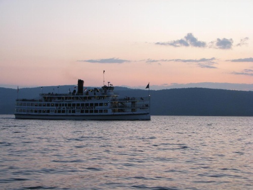 Country Inn & Suites by Radisson, Lake George (Queensbury), NY image 2